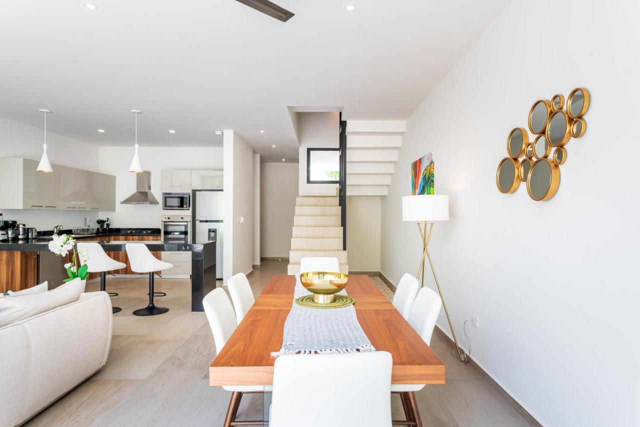 Entire House- 3Br With Private Roof Top Deck Playa del Carmen Exterior photo